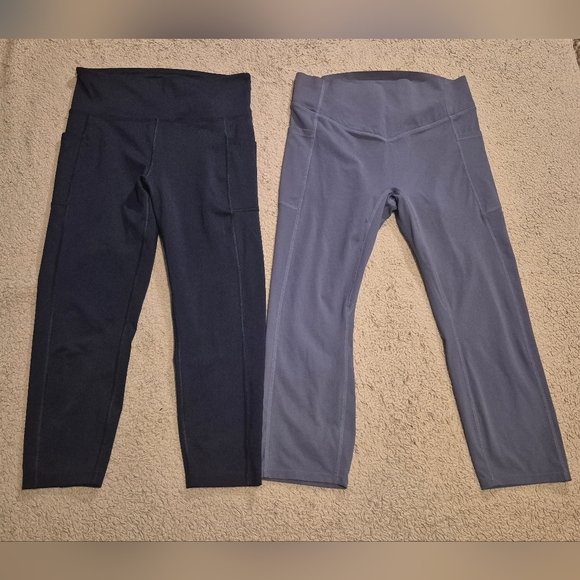 Women's Bundle of Athletic Cropped Highwaist Leggings L EUC - Picture 3 of 13